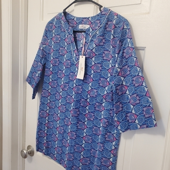 NWT Vineyard Vines Girls Size Large/14 Fish Print Tunic Top, Preppy, fun Ret$59 - Picture 2 of 6